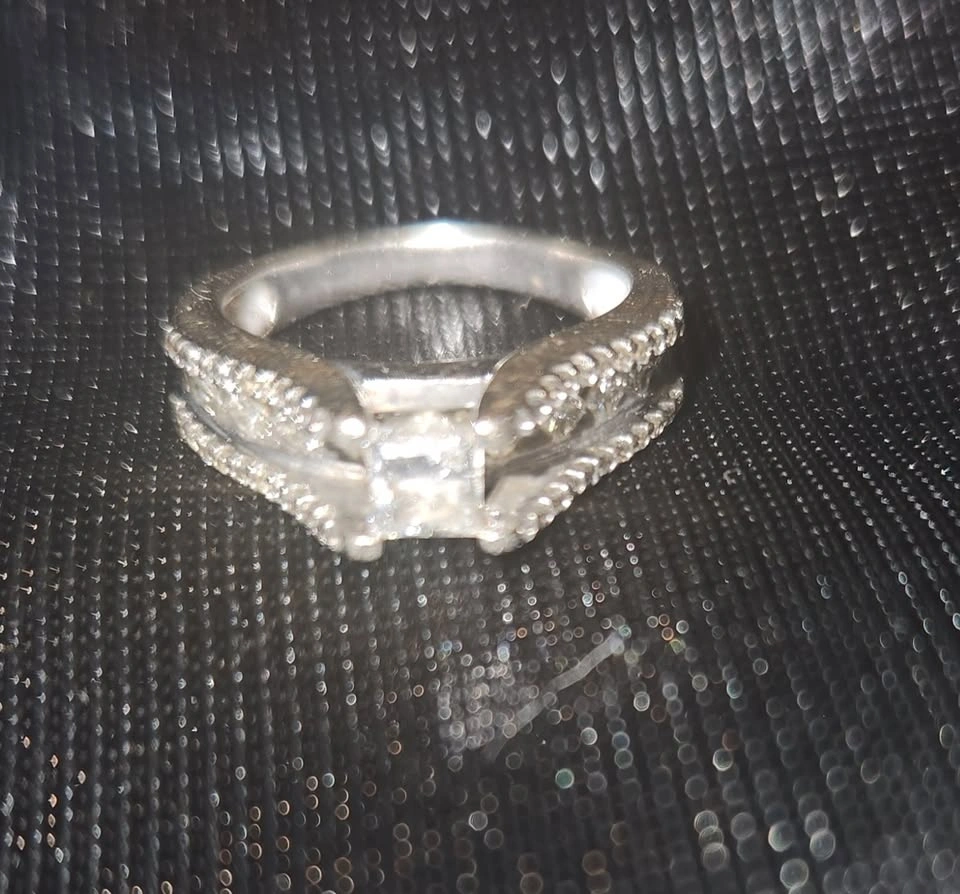 White Gold 1.25ct Diamond Engagement Ring - photo 5