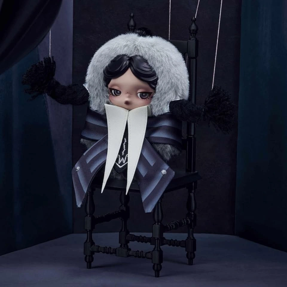 BNIB POP MART SKULLPANDA × Wednesday Plush (Nevermore Academy Un - photo 5