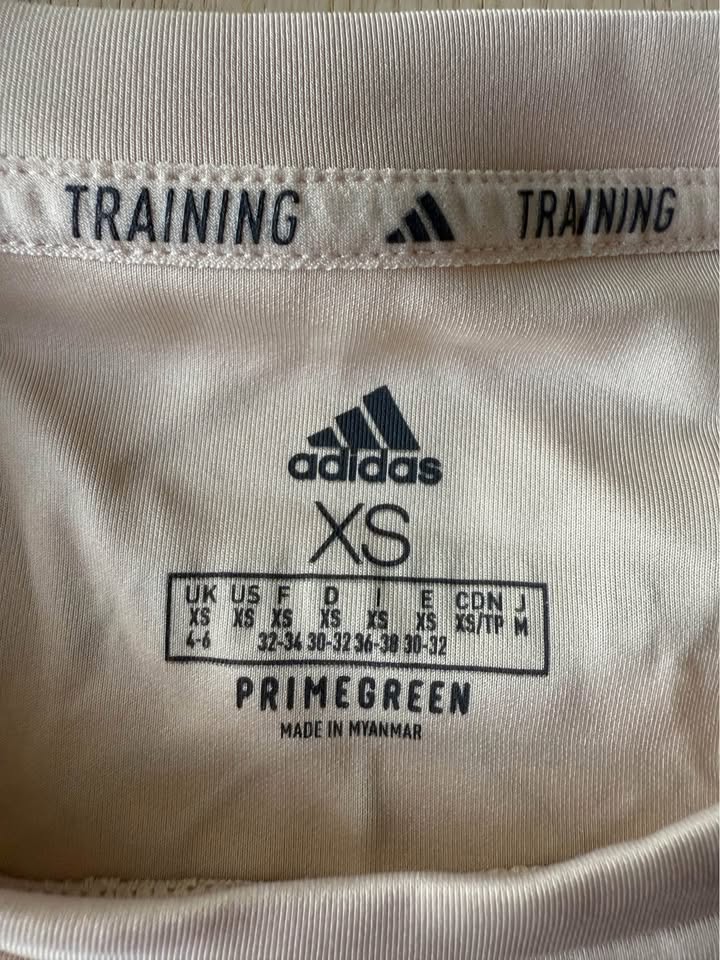 Adidas - Sports Club Long Sleeve Crop Top - Size XS - photo 3