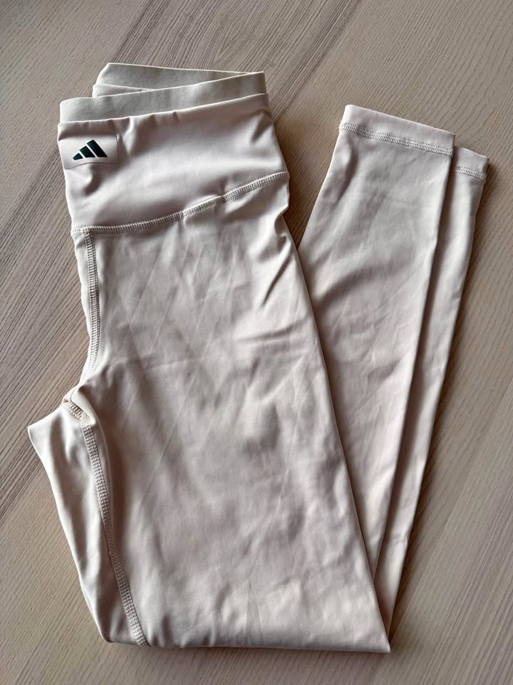 Adidas - Sports Club High Waist 7/8 Leggings - Size S