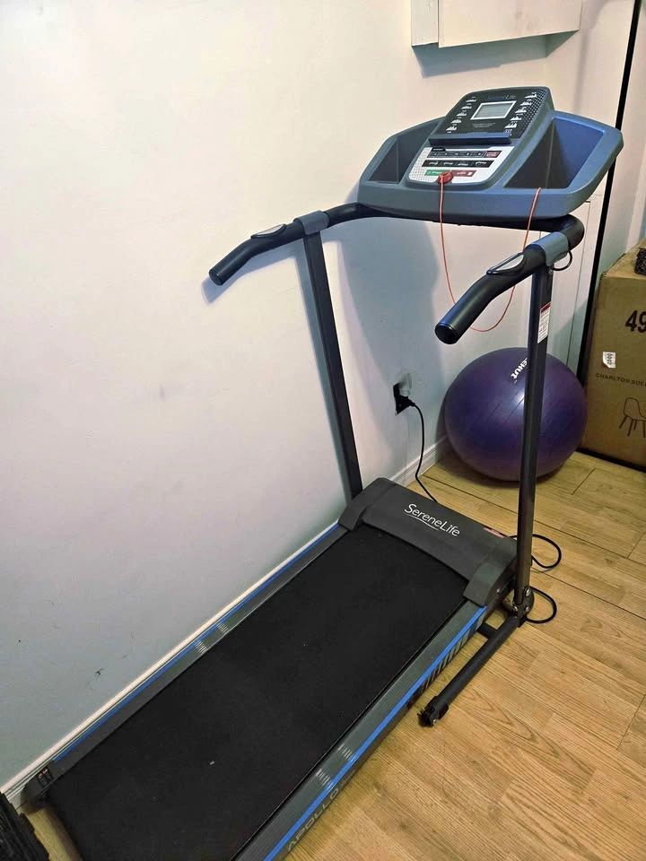 SereneLife Electric Folding Treadmill 🌱