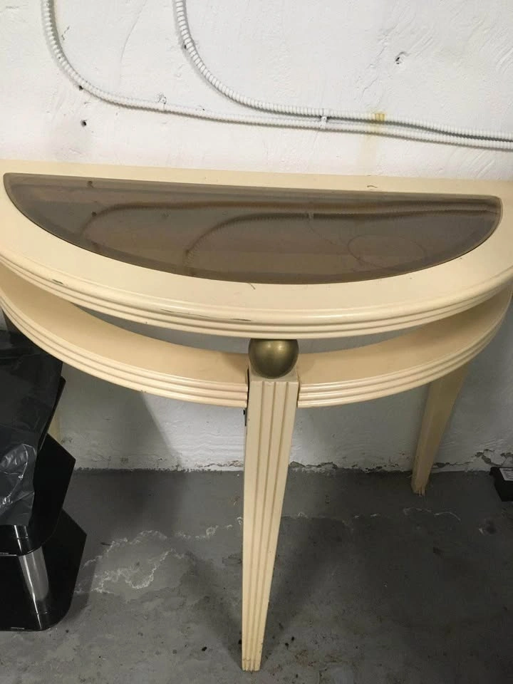 Table - photo 3