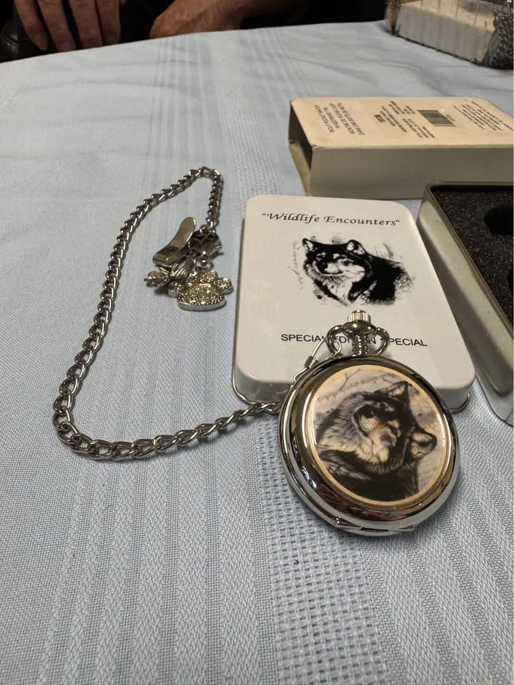 Wolf pocket watch - photo 3