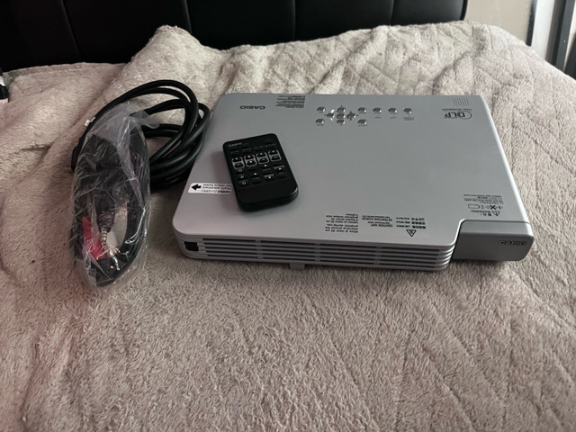 Casio DLP portable projector Xj-s10 - photo 2