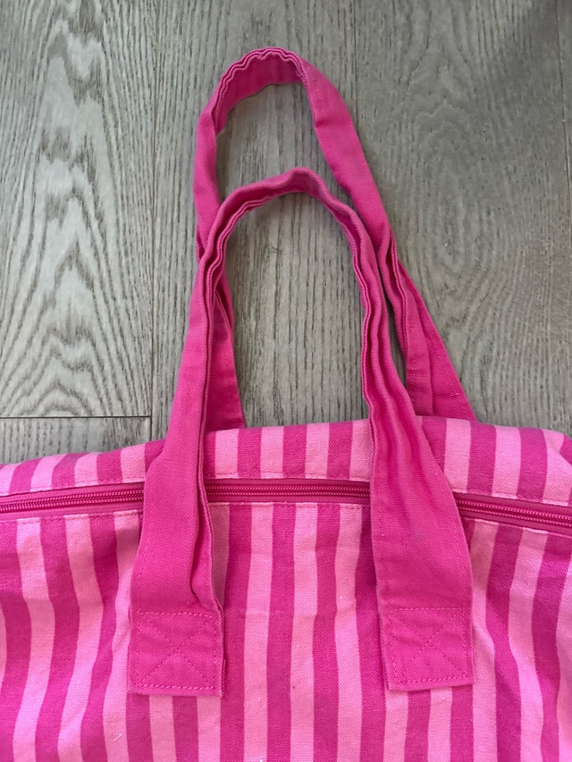 Victoria's Secret Hot Pink Striped Bag 17*22 - photo 3