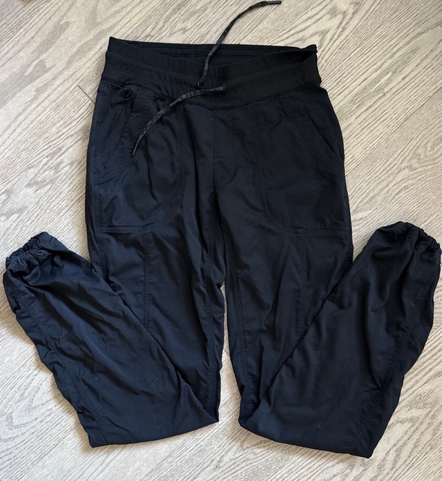 The North Face Black Women's Athletic Jogger Pants S