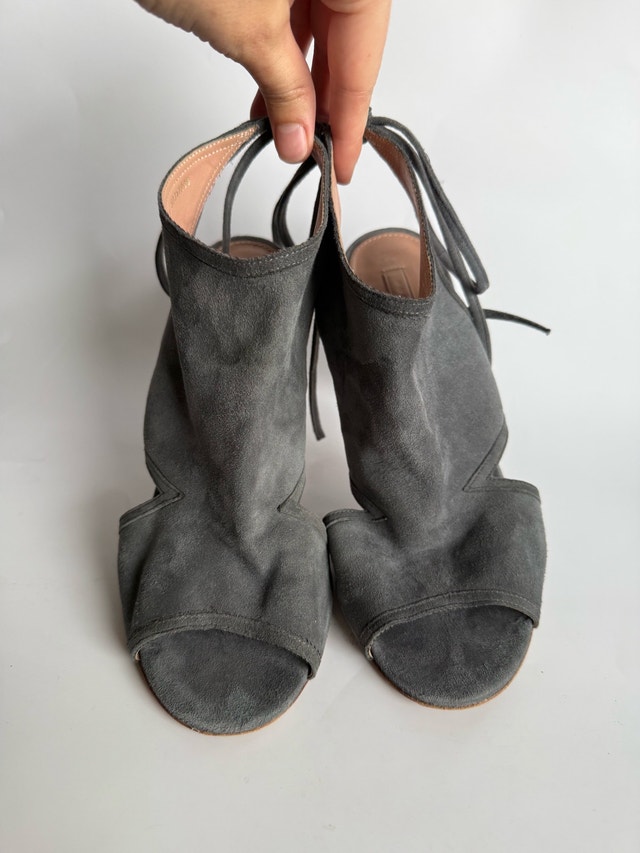 Hugo Boss Women’s Grey Suede Peep-Toe Heels EUR 38 - photo 3