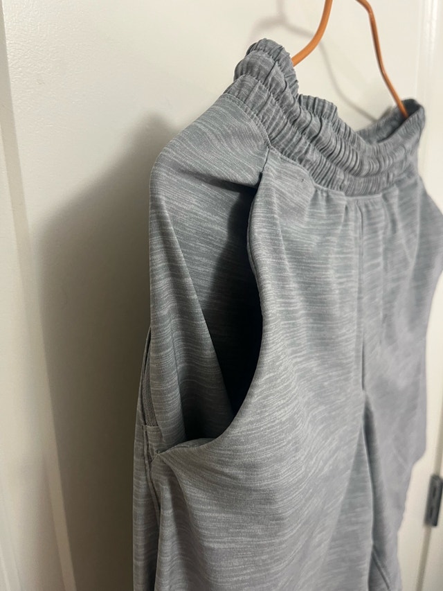 Lululemon Athletica Men's Elastic Lined Shorts - Light Grey - photo 2