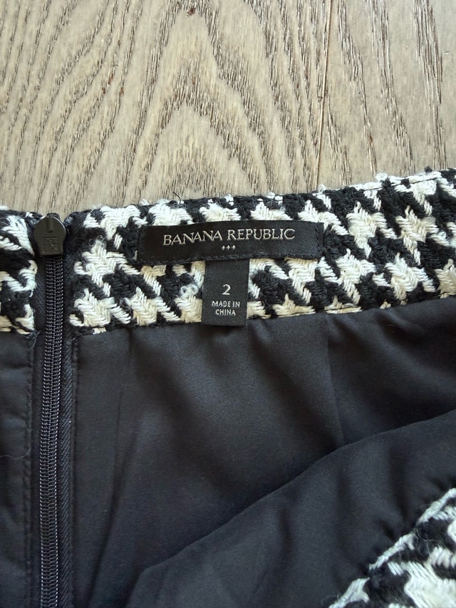 Banana Republic Black & White Houndstooth Skirt Size 2 - photo 4