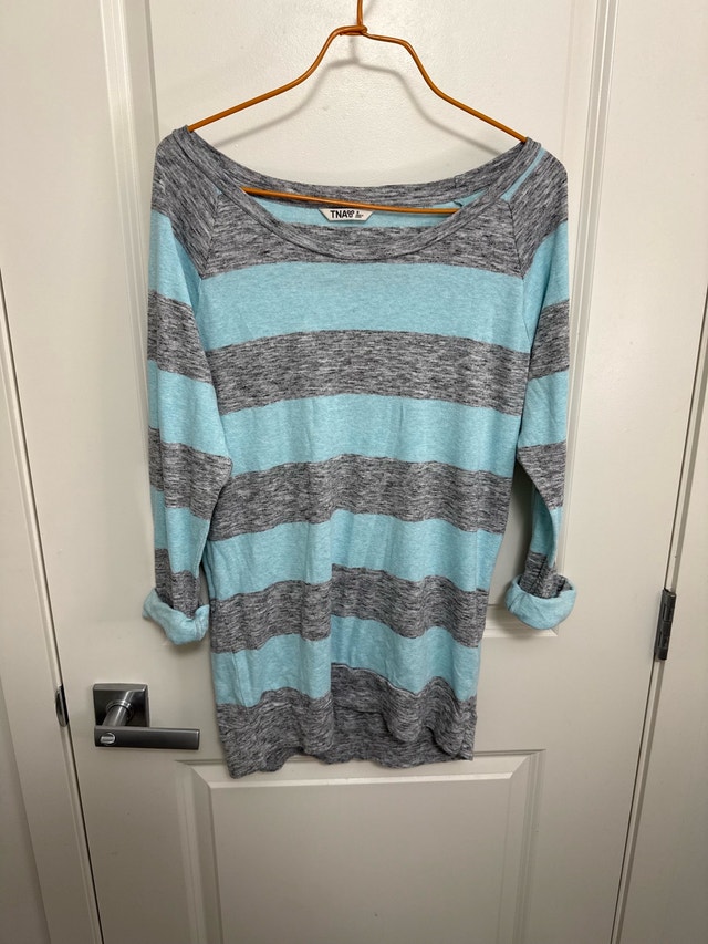 TNA Wide Stripe Scoop Neck Top - Light Blue/Gray - Size S