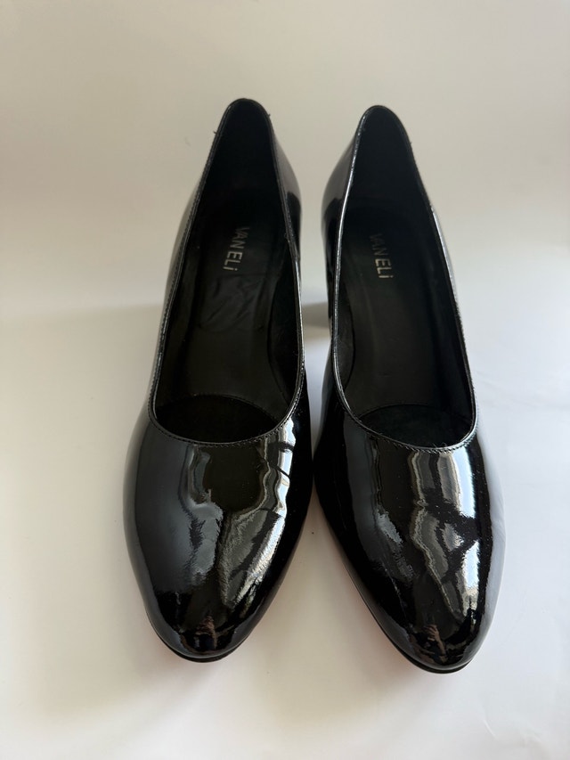 VANELi Classic Black Patent Low Block Heel Pumps Size 12 - photo 3