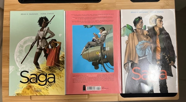 Saga Graphic Novels Vol. 1-5 Complete Set - Image Comics - photo 4