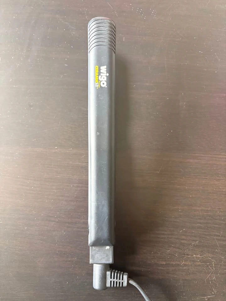 Ceramic Hair Straightener - photo 3