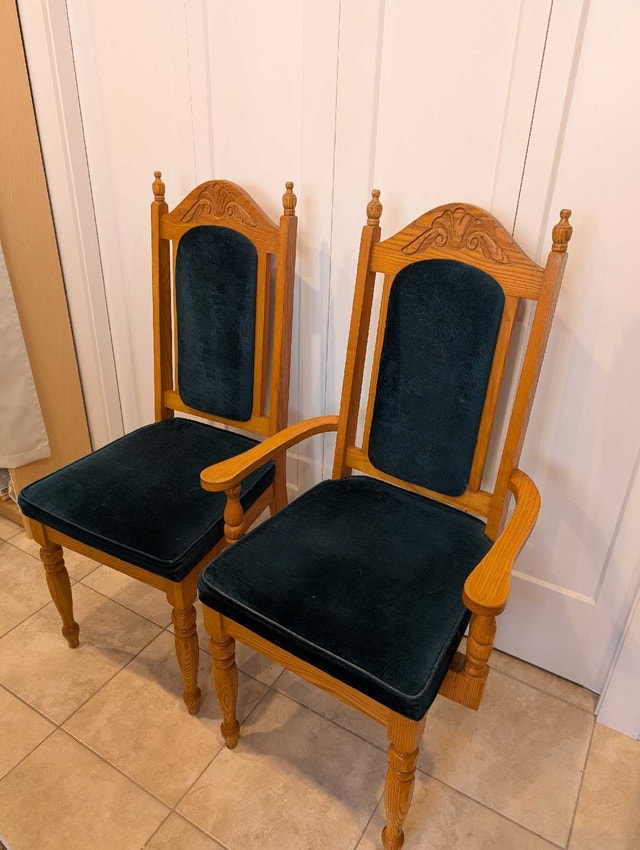2 Antique Oak Chairs - photo 2