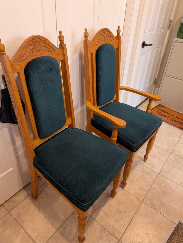 2 Antique Oak Chairs - photo 3