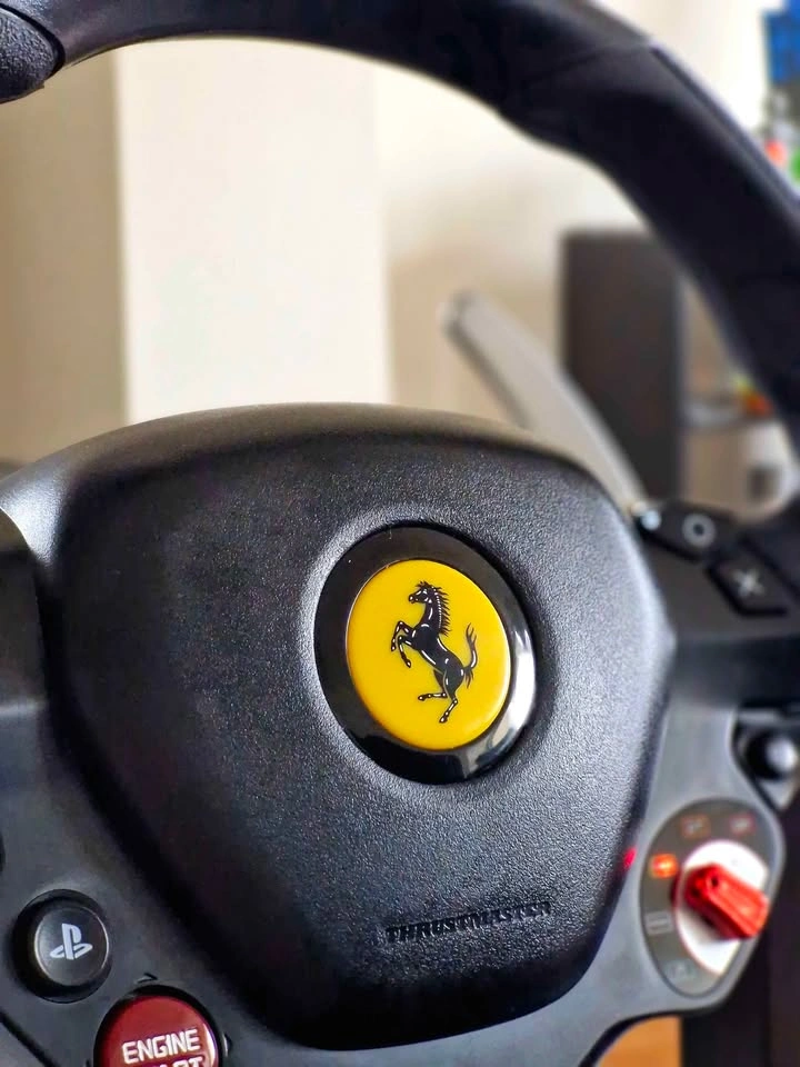 Thrustmaster T80 Ferrari 488 GTB Edition - photo 5