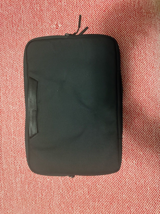 AER Tech Folio / Laptop Sleeve 13” - NEW - photo 3