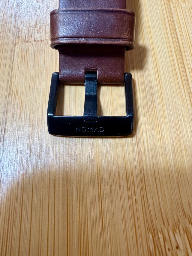 Apple Watch Series 8 GPS + Nomad Leather Band & Accessories - photo 5