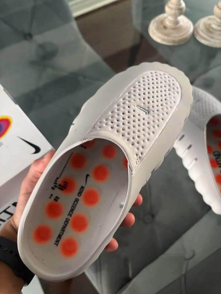 Nike Mind 001 Slides (PRICE NEGOTIABLE) - photo 4