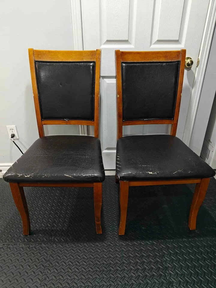 Old Chairs (4 in total) - photo 3