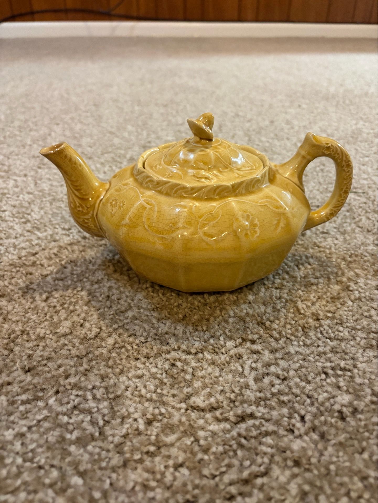 Vintage Decorative Teapot – Unique Mustard Glaze