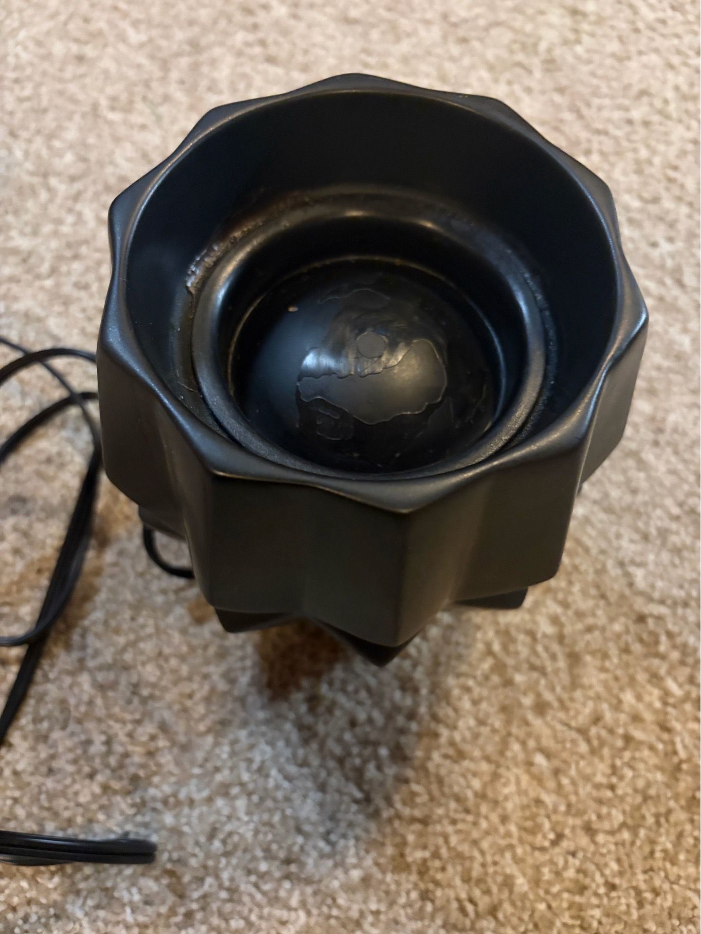 Yankee Candle Wax Warmer (Model SPW-18) – Gently Used - photo 2