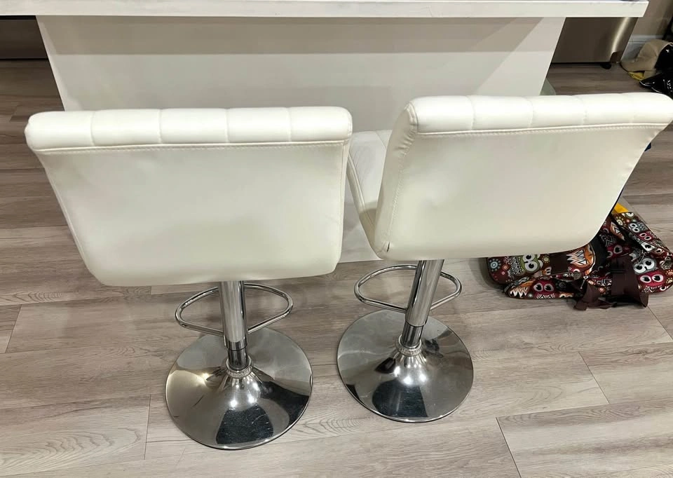 Set of 2 Leather Adjustable Bar Stools - photo 2