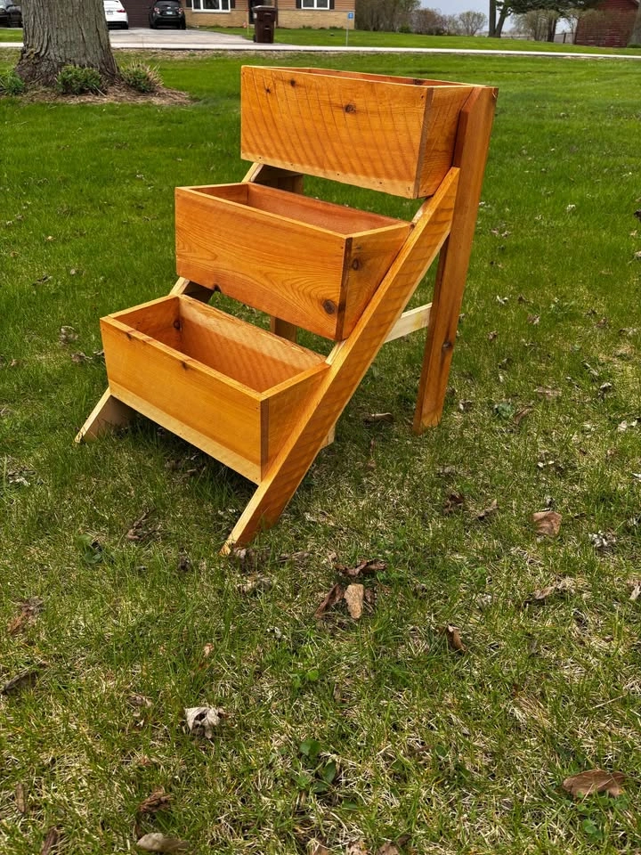 3 Tiered Cedar Planter - photo 3