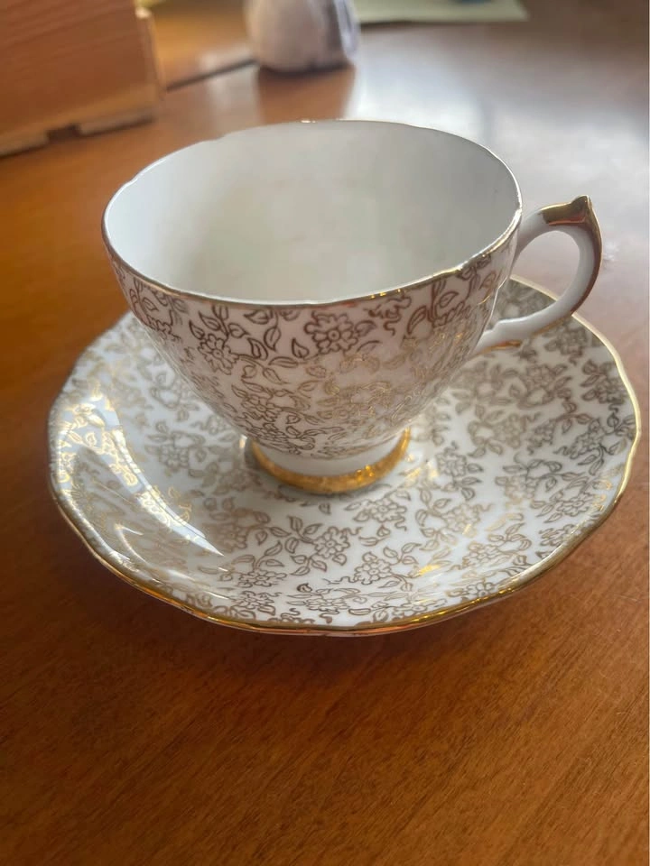 10 Assorted Fine Bone China Teacups (Shelley, Royal Chelsea, Par - photo 2