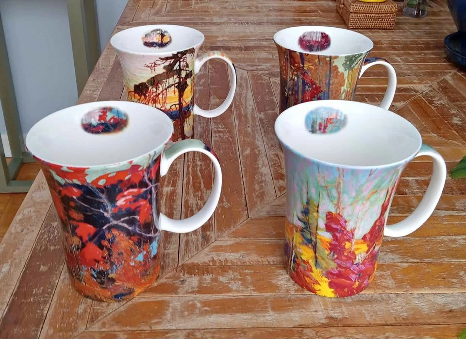 Set/4 Tom Thompson Mugs