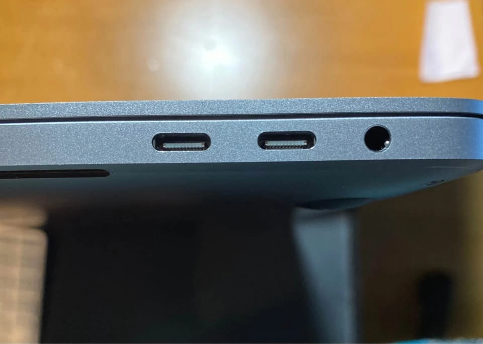 MacBook Pro 16” i9 / 16GB – 102 Cycles – AMAZING DEAL! - photo 5