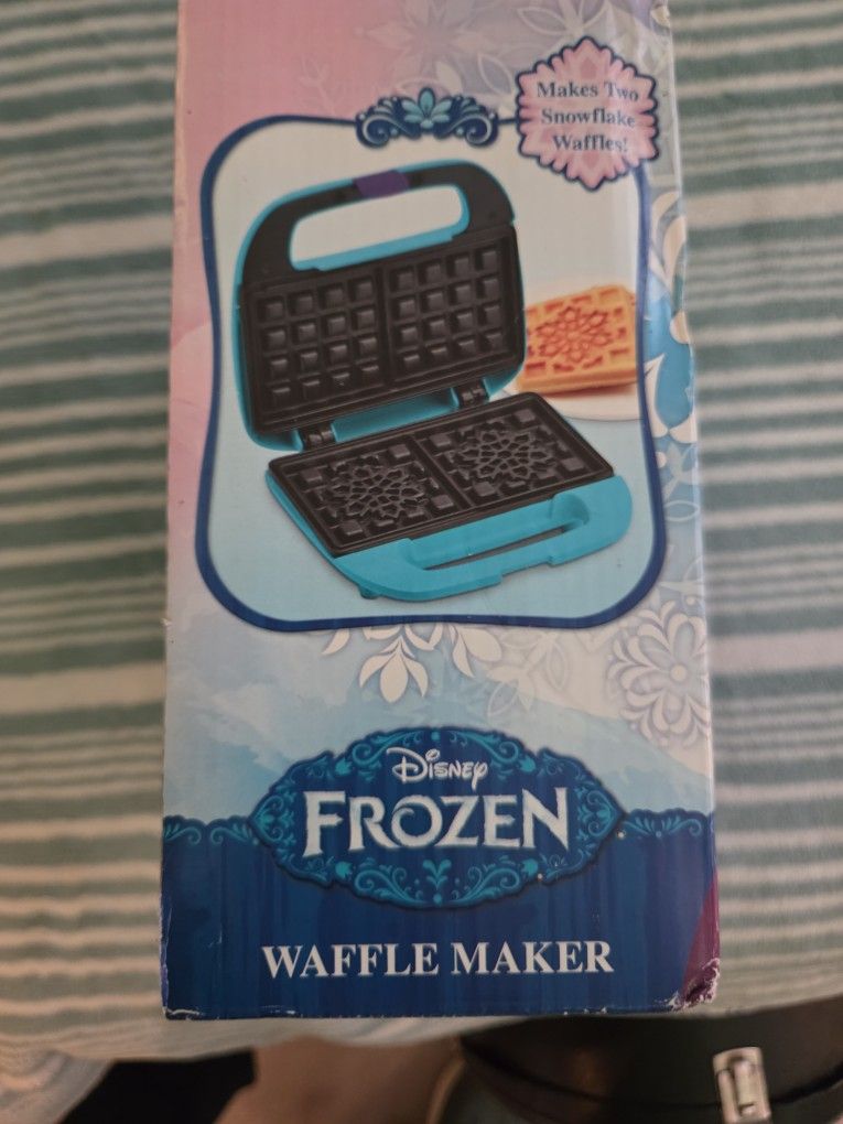 Frozen Waffle Maker - photo 2