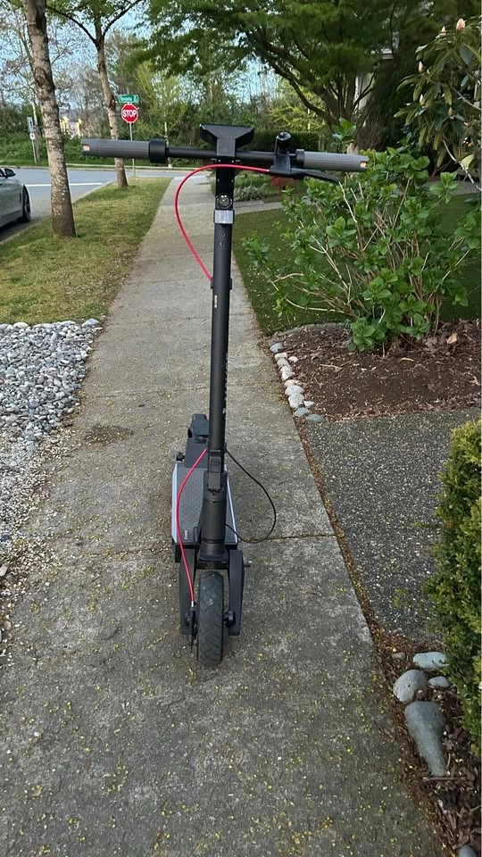 Navee S40 Electric Scooter - photo 5