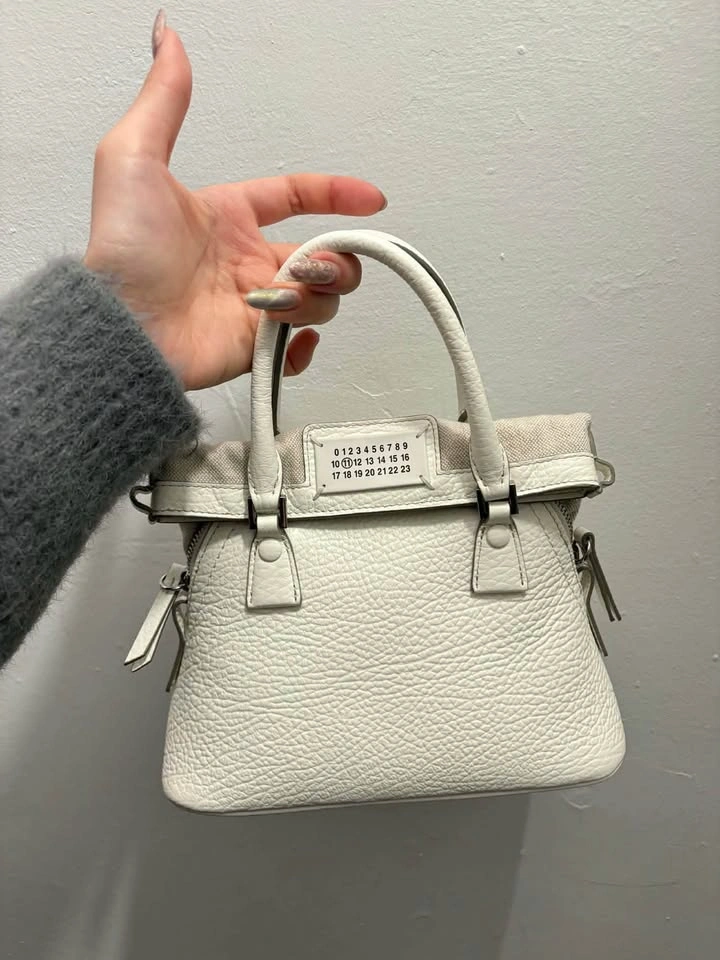 Maison Margiela Shoulder Bag 5AC Classique Micro - photo 2