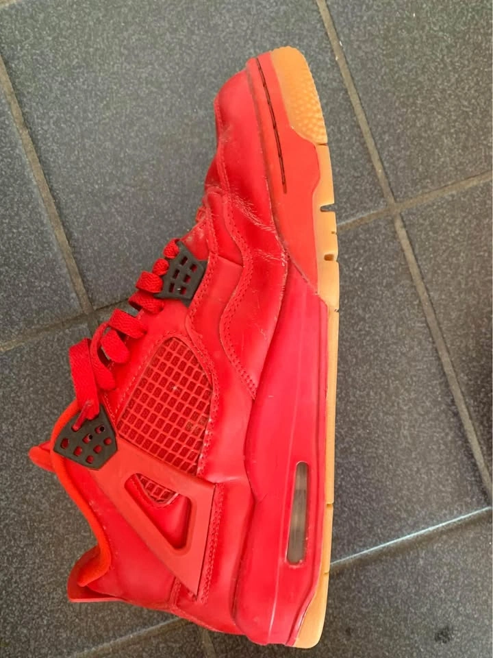 Jordan 4 Red Singles Day - photo 2
