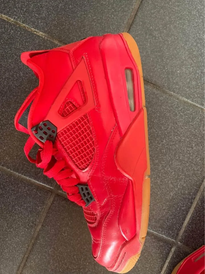 Jordan 4 Red Singles Day - photo 3