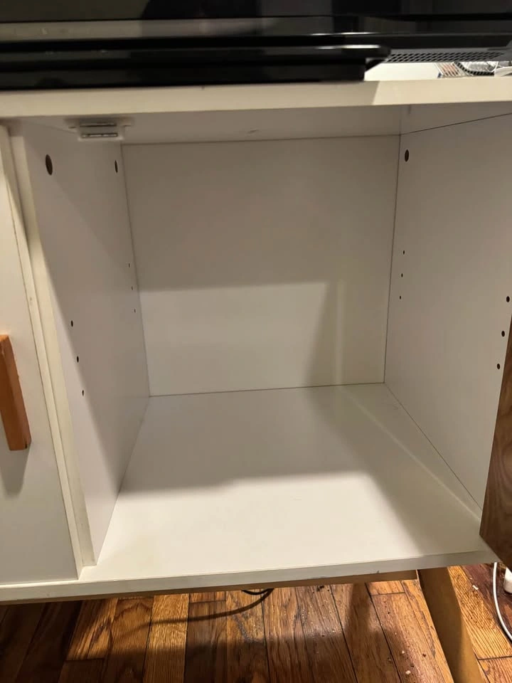Side cabinet or small tv stand - photo 2
