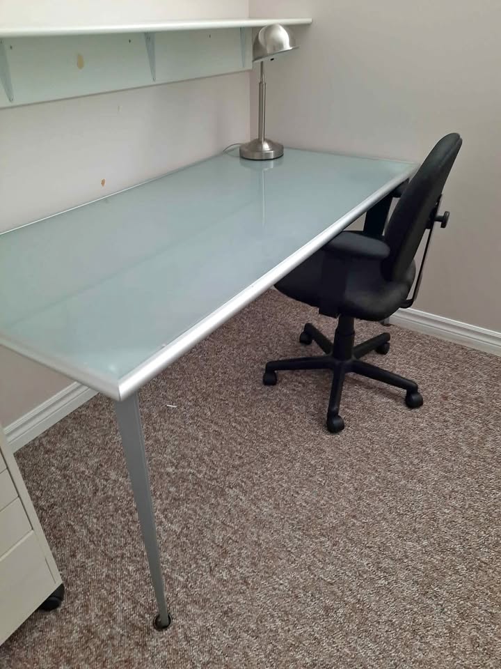 Desk glass and metal