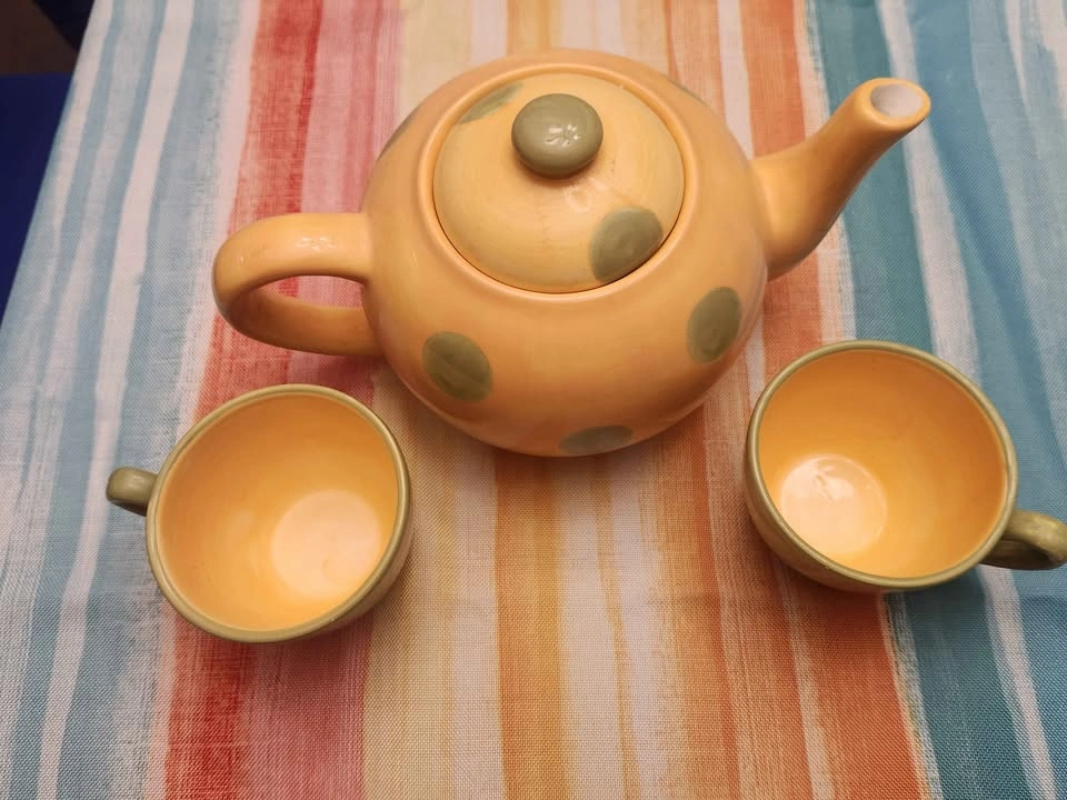 Napa Creations Hand Painted Polka Dot Tea Set Teapot 2 Cups - photo 2