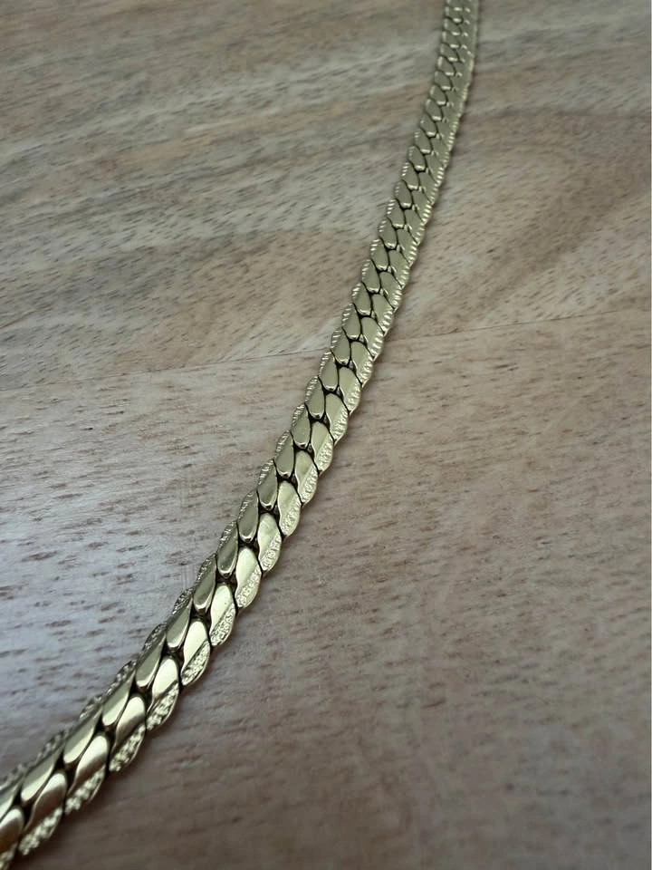 18K Gold Plated Stainless Steel Cuban Link Chain - photo 2