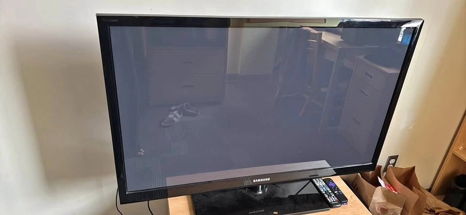 Samsung TV with Roku