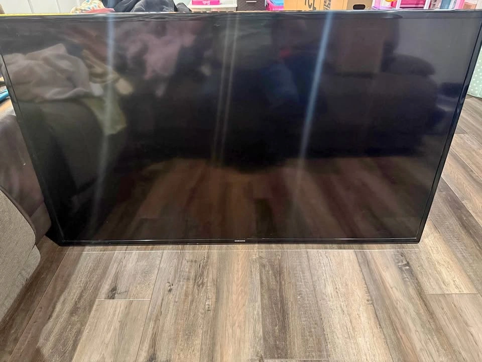 65” Samsung TV