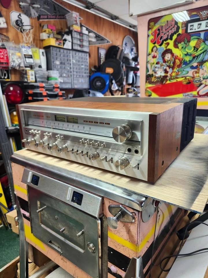 Pioneer Stereo Receiver Model SX-1250 - photo 3