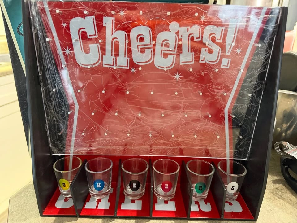 Cheers! Drinking Game – Brand new - photo 3