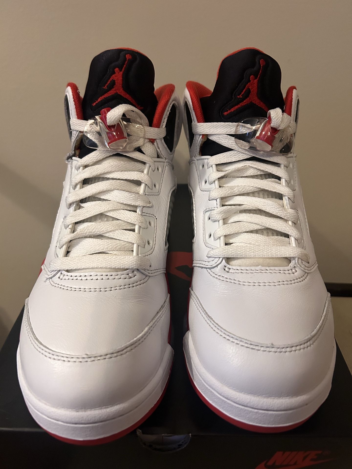 Air Jordan 5 Fire Red 2025 - photo 4