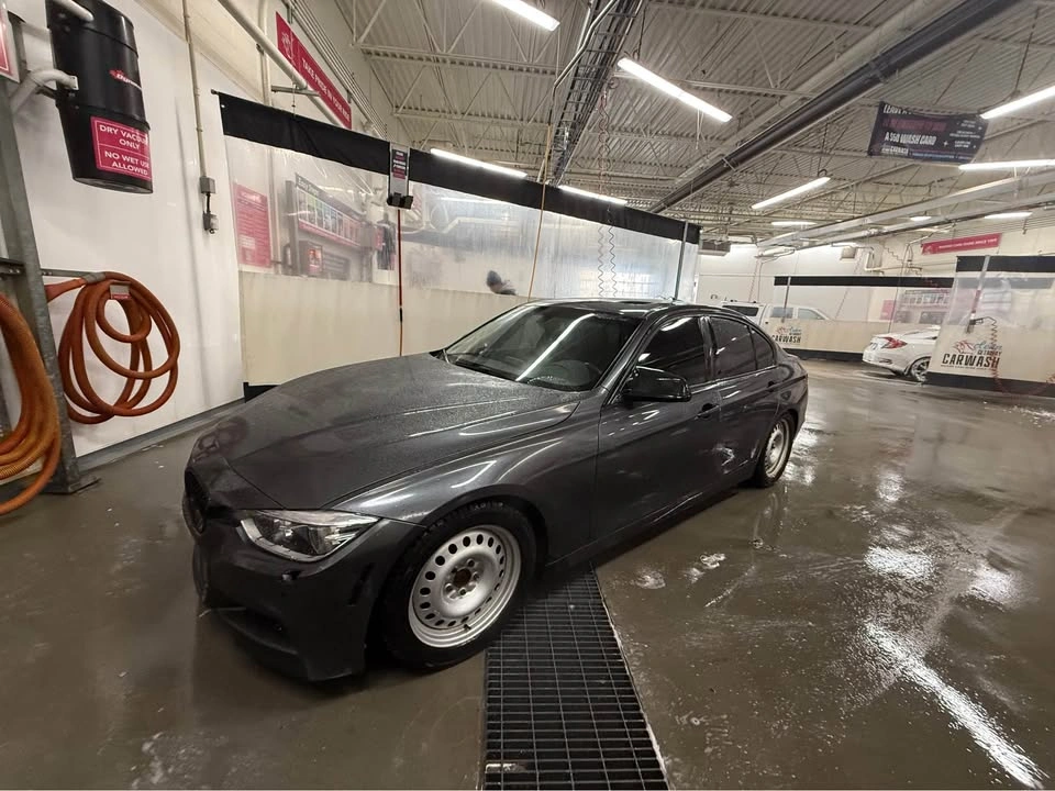 2013 BMW 3 Series - photo 2