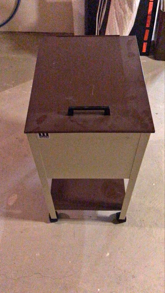 Ergo Vintage Metal Rolling File Cart