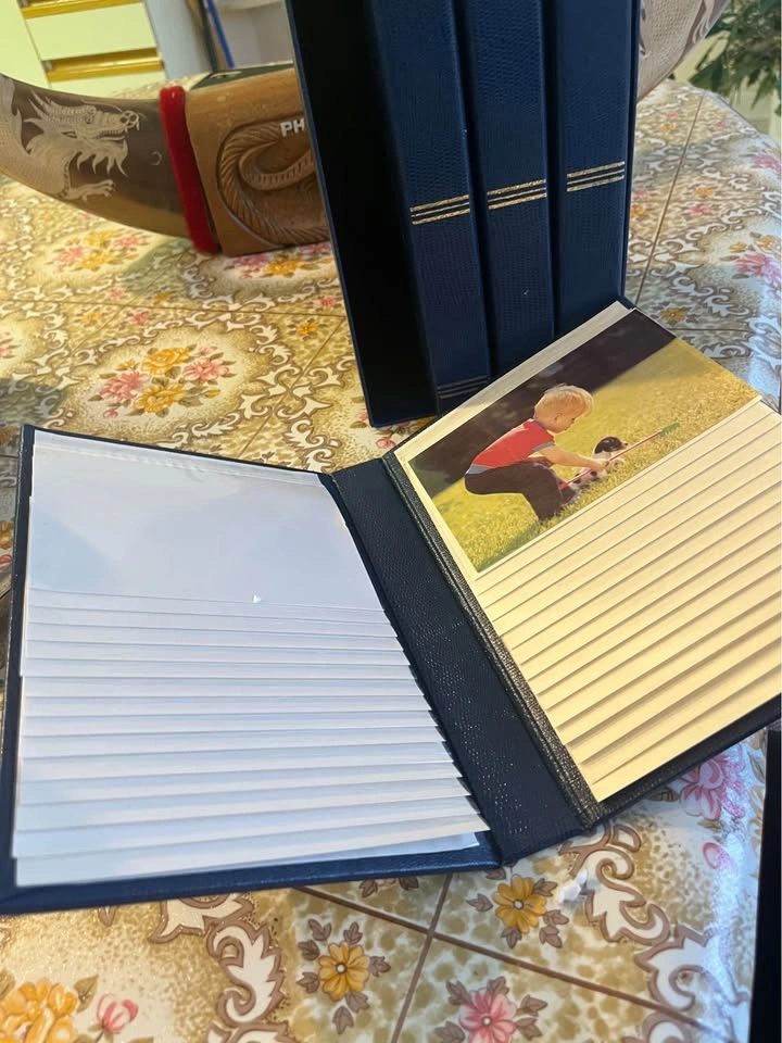 Set of 4 Blue Faux Leather Photo Albums with Slipcase - photo 2