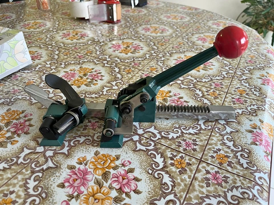 Manual Steel Strapping Tensioner Tool