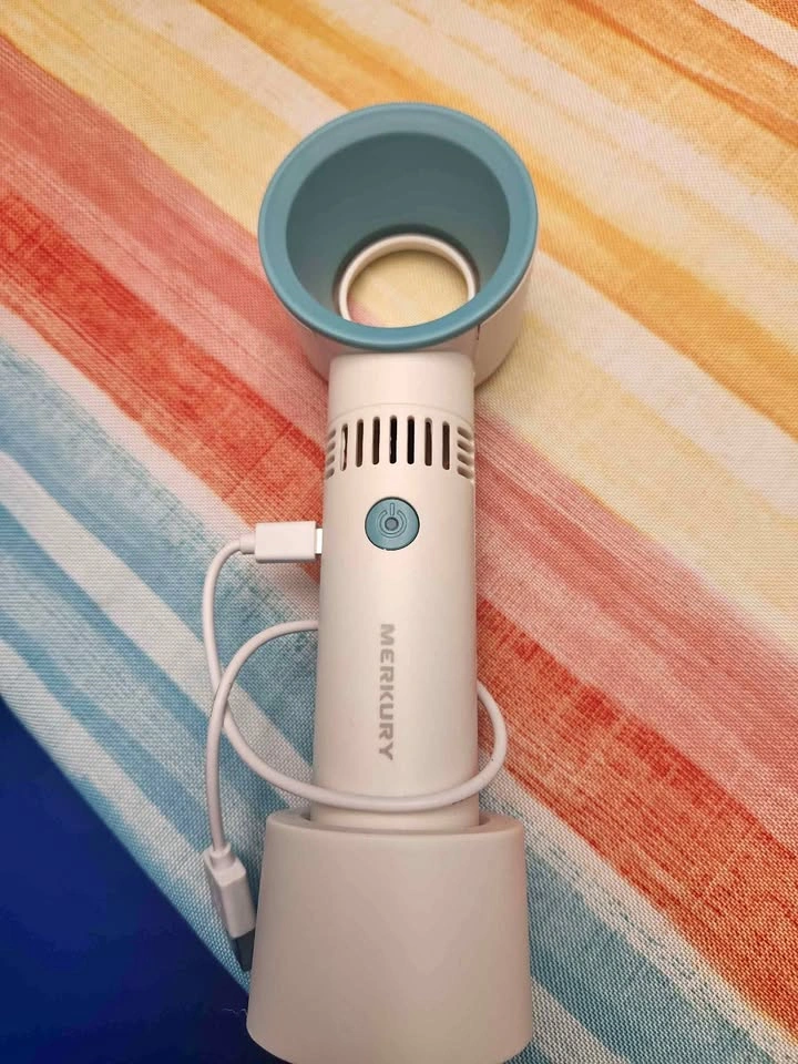 Merkury Bladeless Portable USB Fan